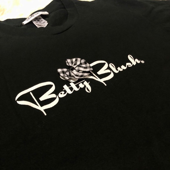 Betty Blush T-Shirt - Picture 2 of 3